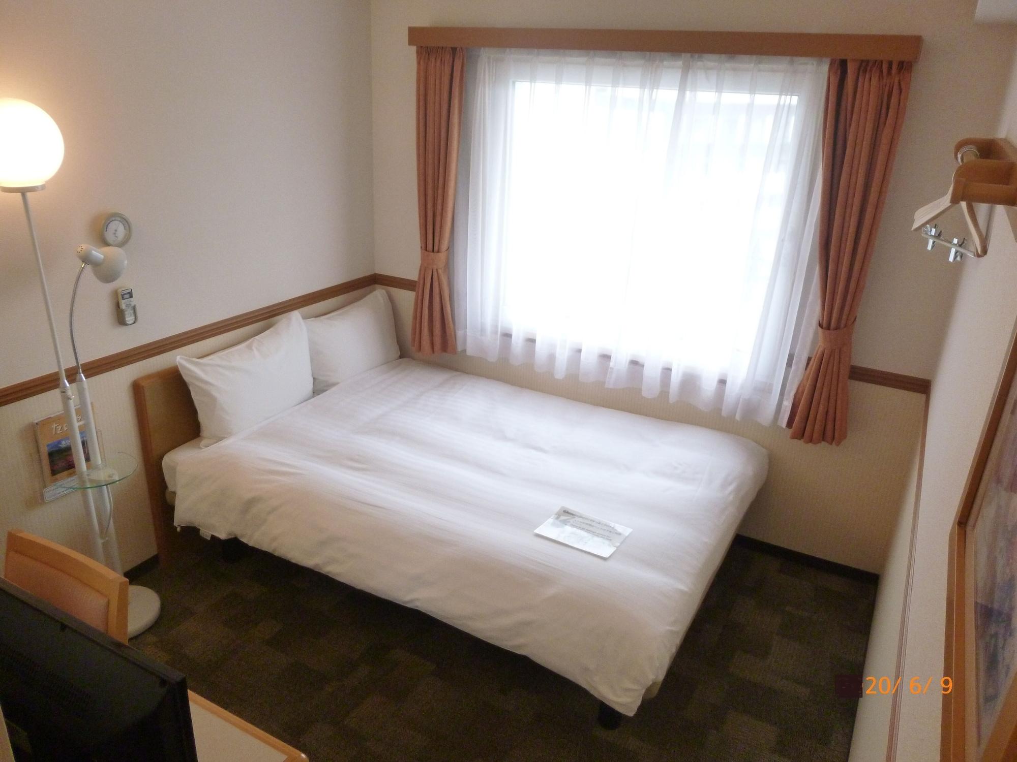 Toyoko Inn Fukuoka Tenjin Εξωτερικό φωτογραφία